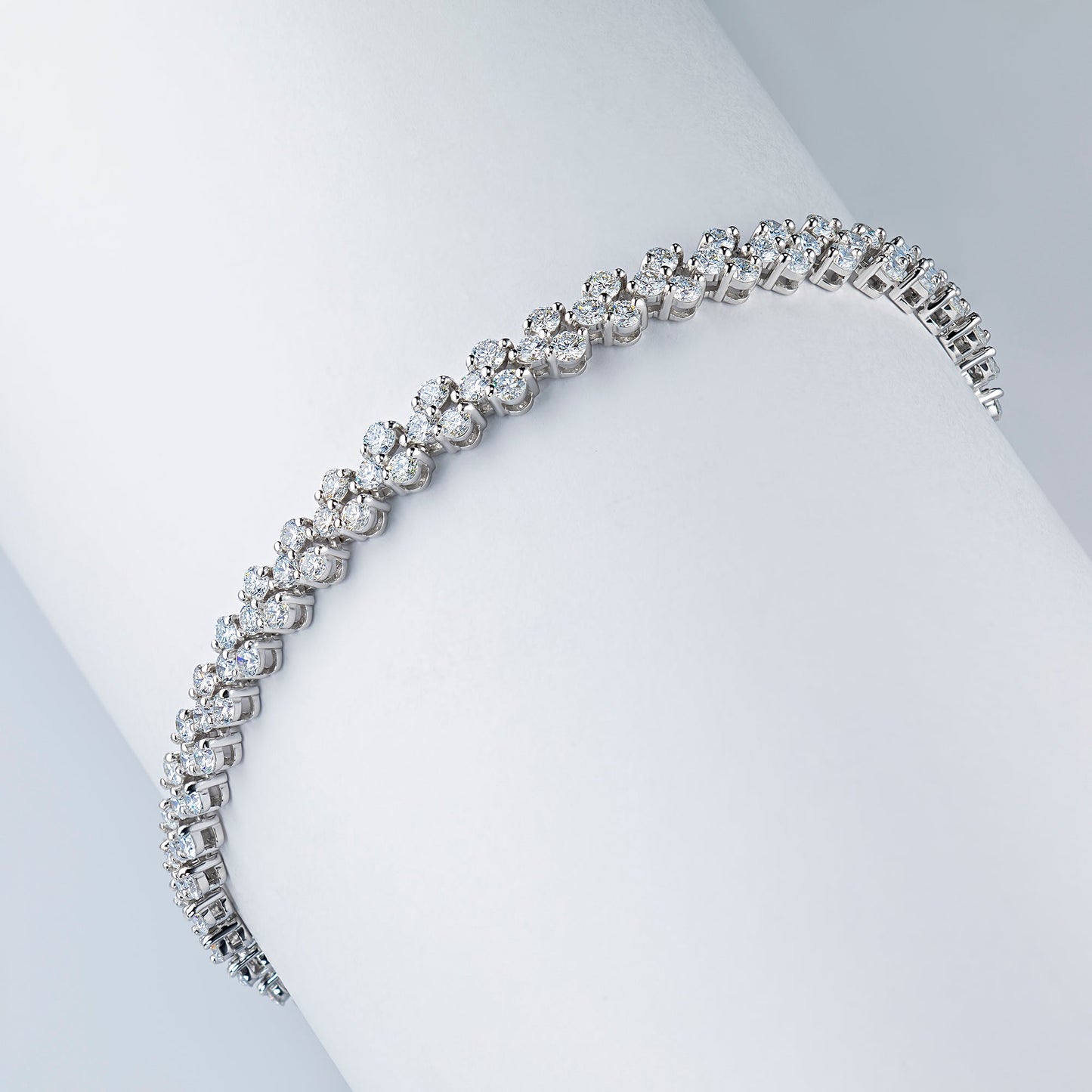 Lavender Ourea Jewelry & Watches 14K White Gold Bracelet with 124 Round-Cut Diamonds