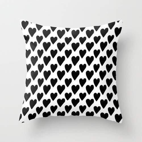 Scorpius Textiles & Pillows Black And White Hearts Cushion/Pillow